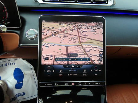 Mercedes-Benz S-Class — photo 14