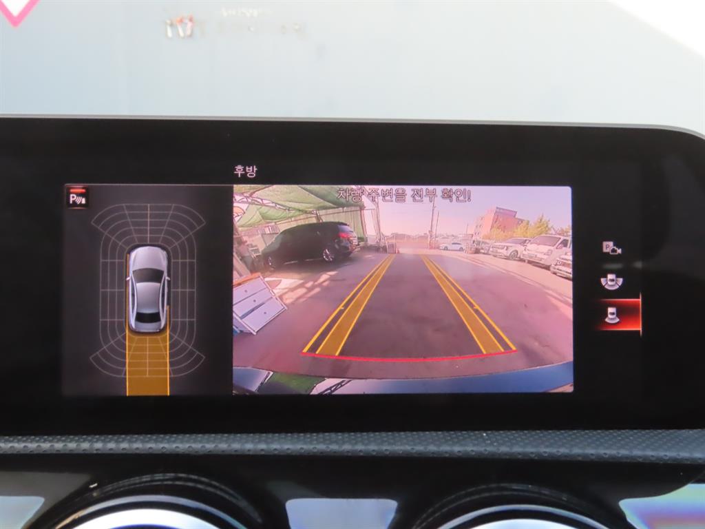 Mercedes-Benz A-Class — photo 18