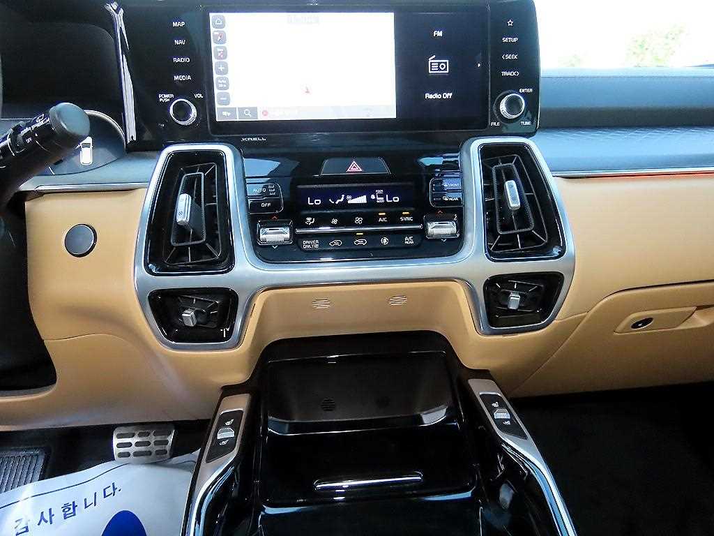 Kia Sorento — photo 13