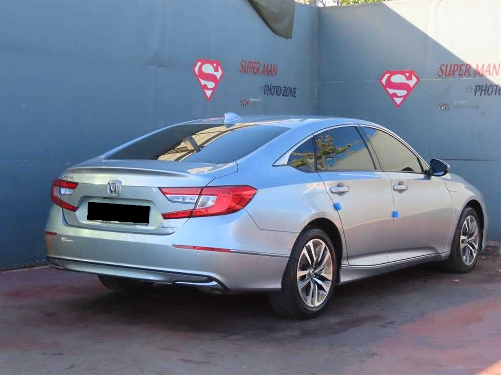 Honda Accord — photo 03