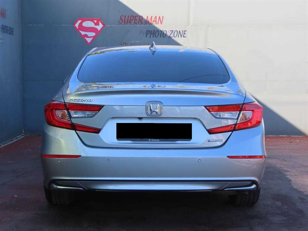 Honda Accord — photo 04