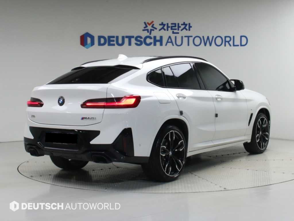 BMW X4 — photo 02