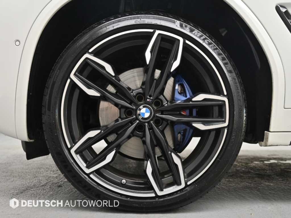 BMW X4 — photo 05