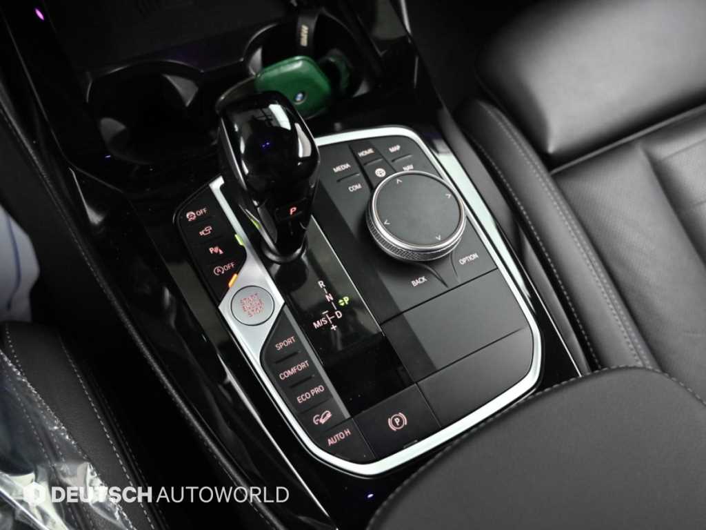 BMW X4 — photo 09