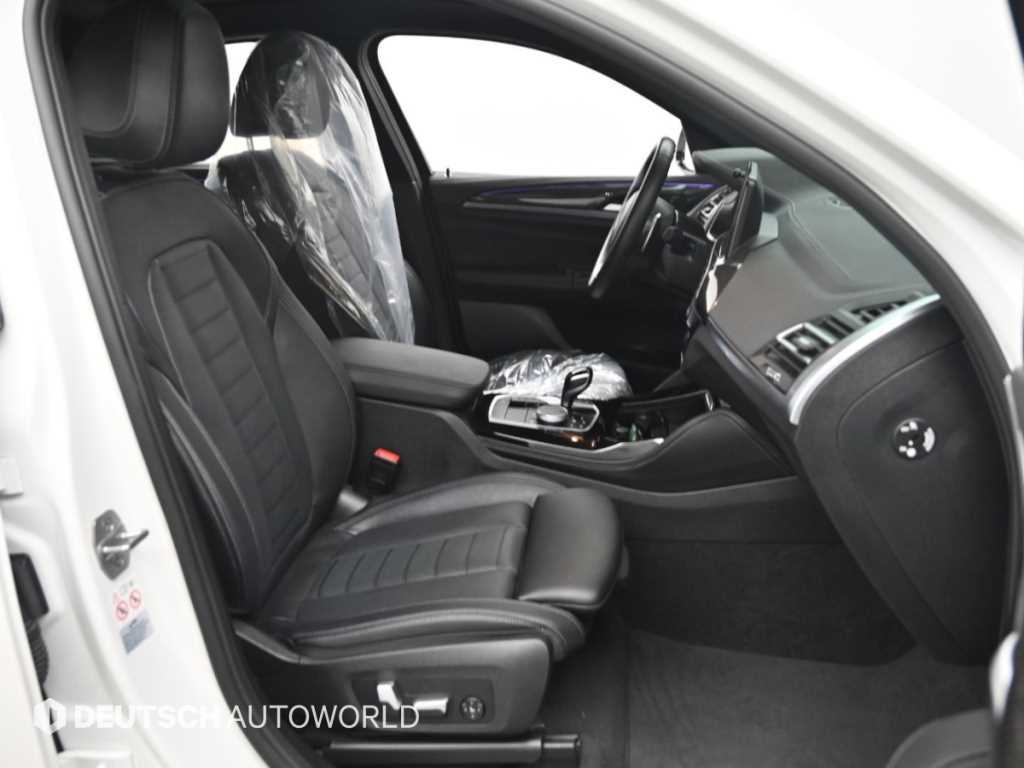 BMW X4 — photo 10