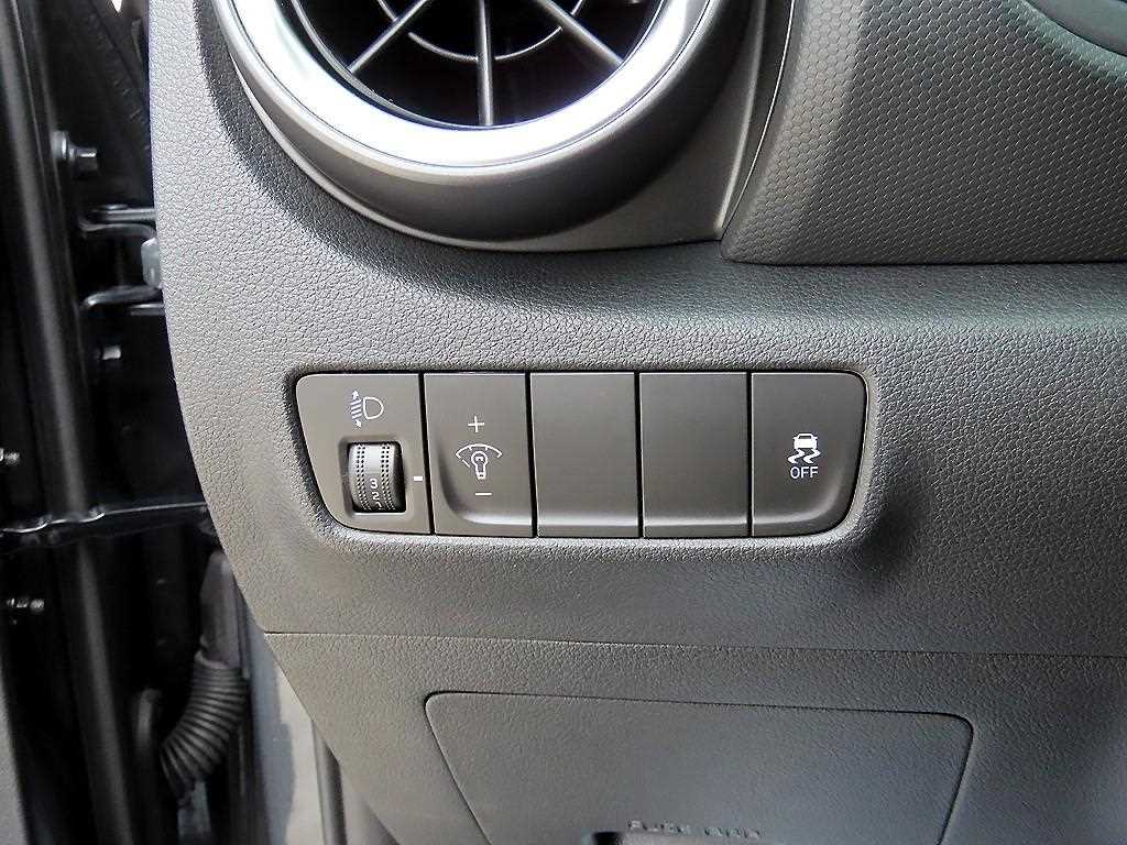 Hyundai Kona — photo 12