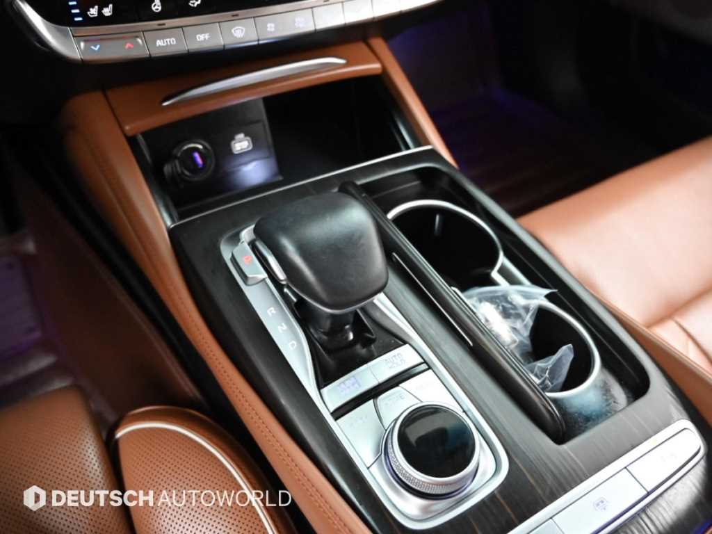 Kia K9 — photo 09