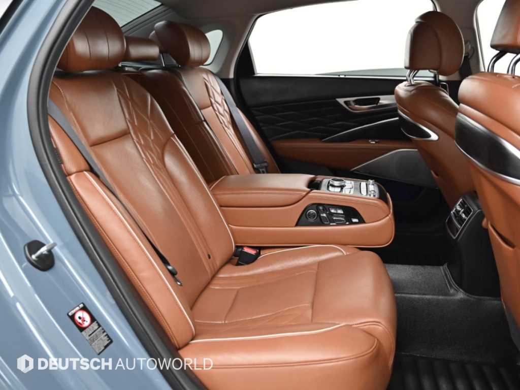 Kia K9 — photo 12