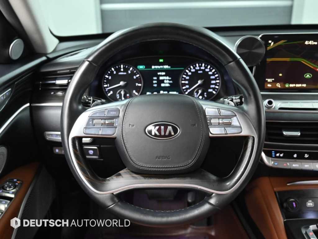 Kia K9 — photo 13