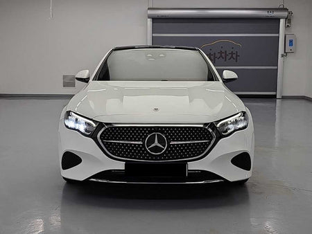 Mercedes-Benz E-Class — photo 02