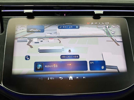 Mercedes-Benz E-Class — photo 16