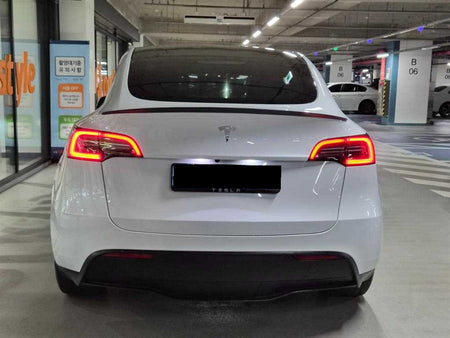 Tesla Model Y — photo 05