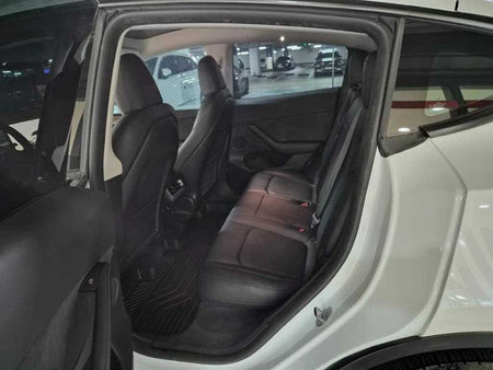 Tesla Model Y — photo 07