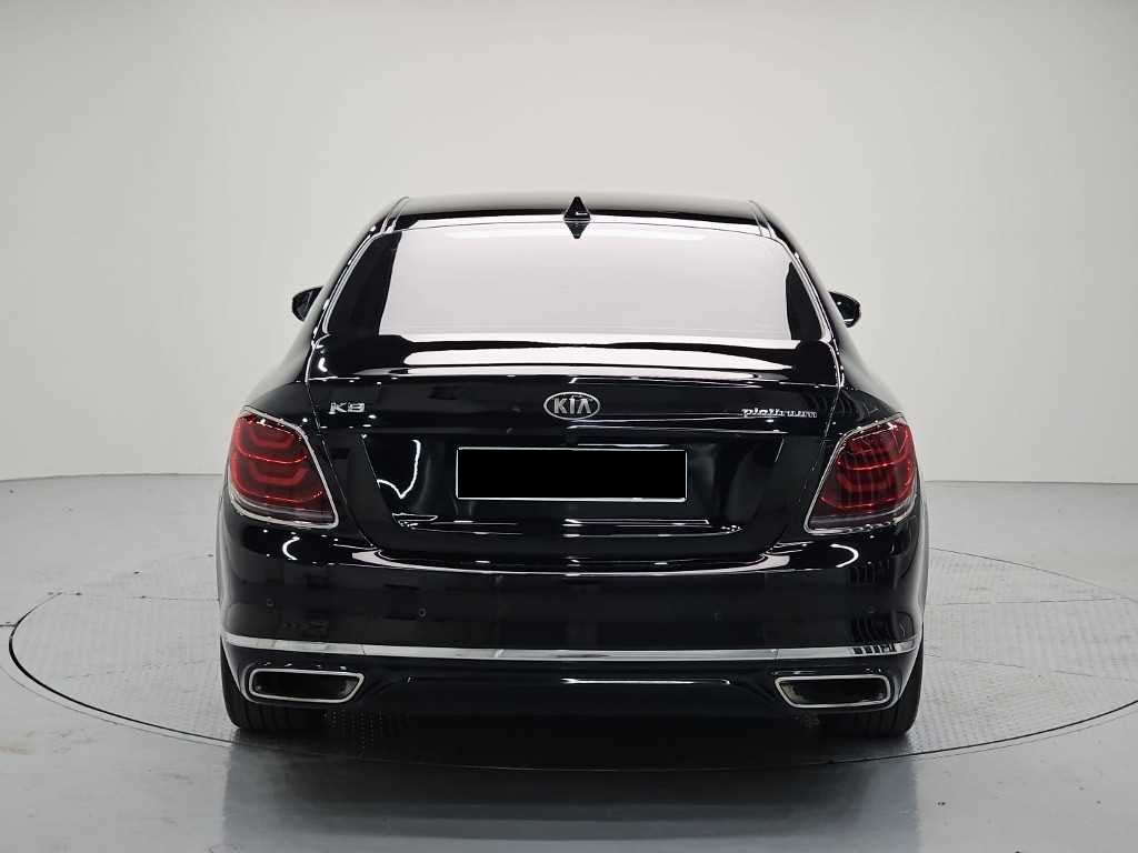Kia K9 — photo 03
