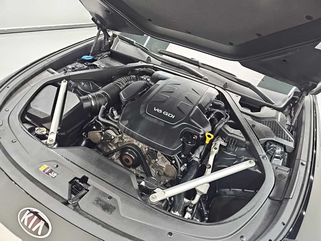 Kia K9 — photo 05