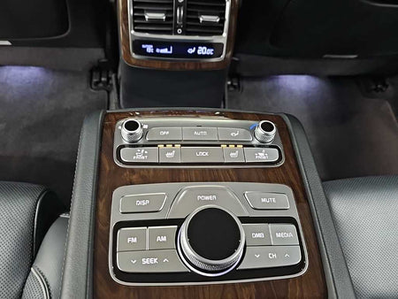 Kia K9 — photo 14