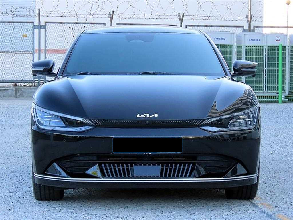 Kia EV6 — photo 01