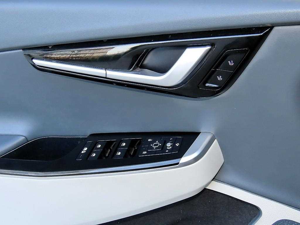 Kia EV6 — photo 11