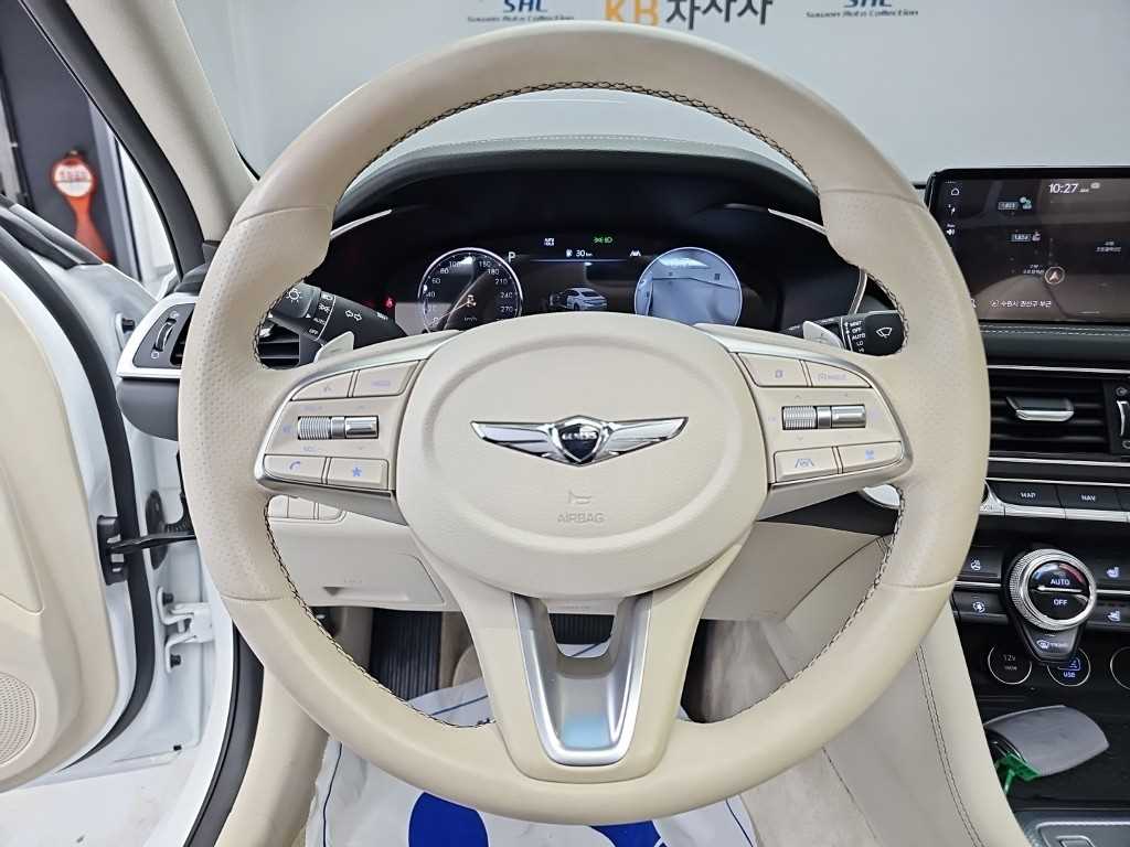 Genesis G70 — photo 06