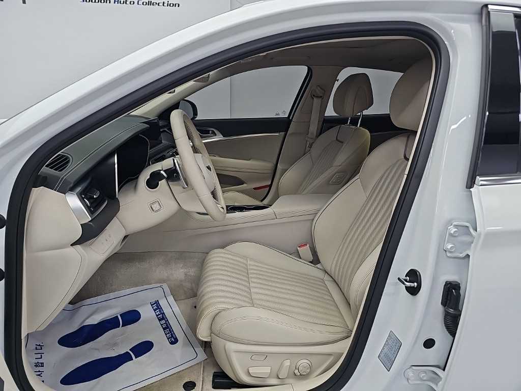 Genesis G70 — photo 10