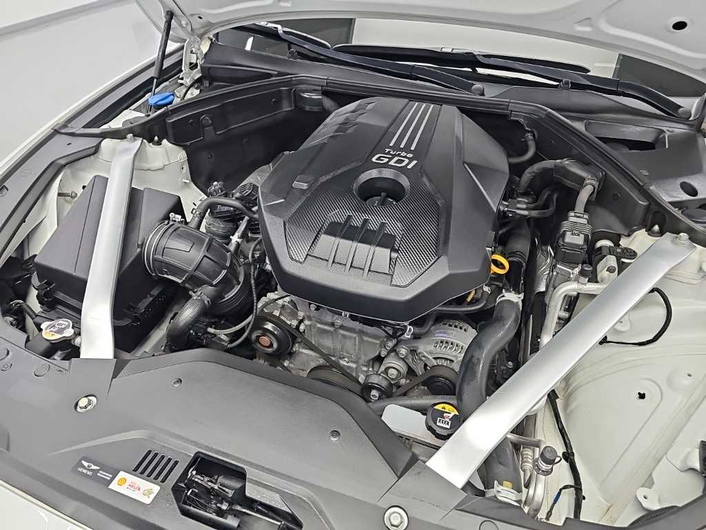 Genesis G70 — photo 19