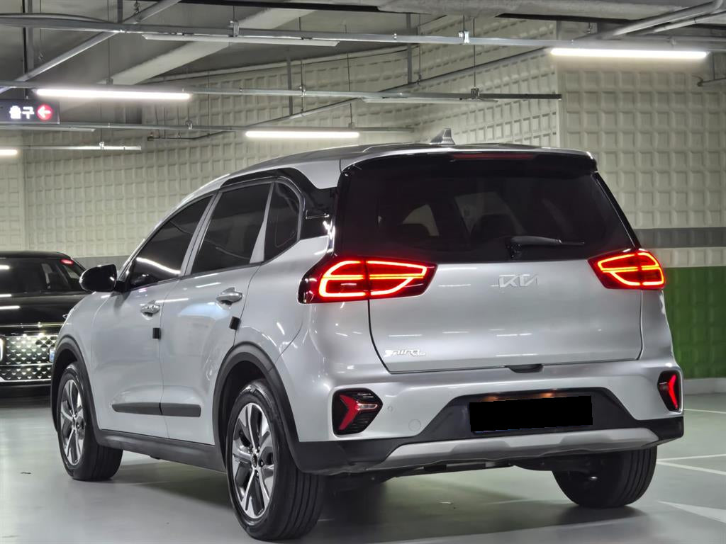 Kia Niro — photo 04