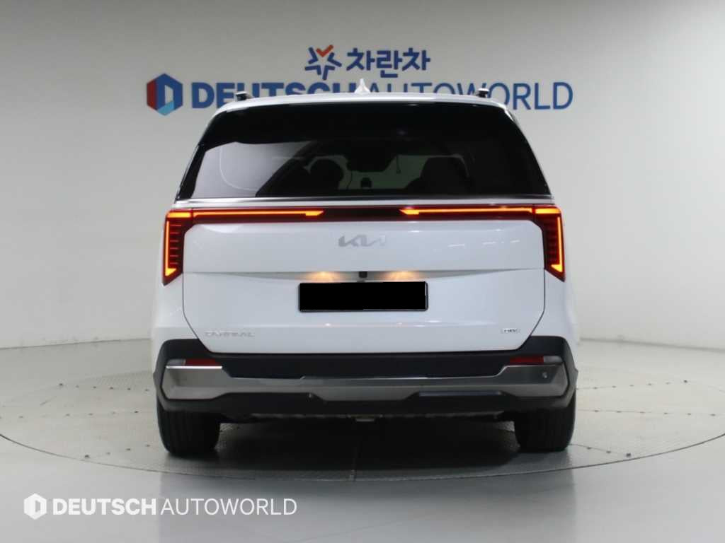 Kia Carnival — photo 04