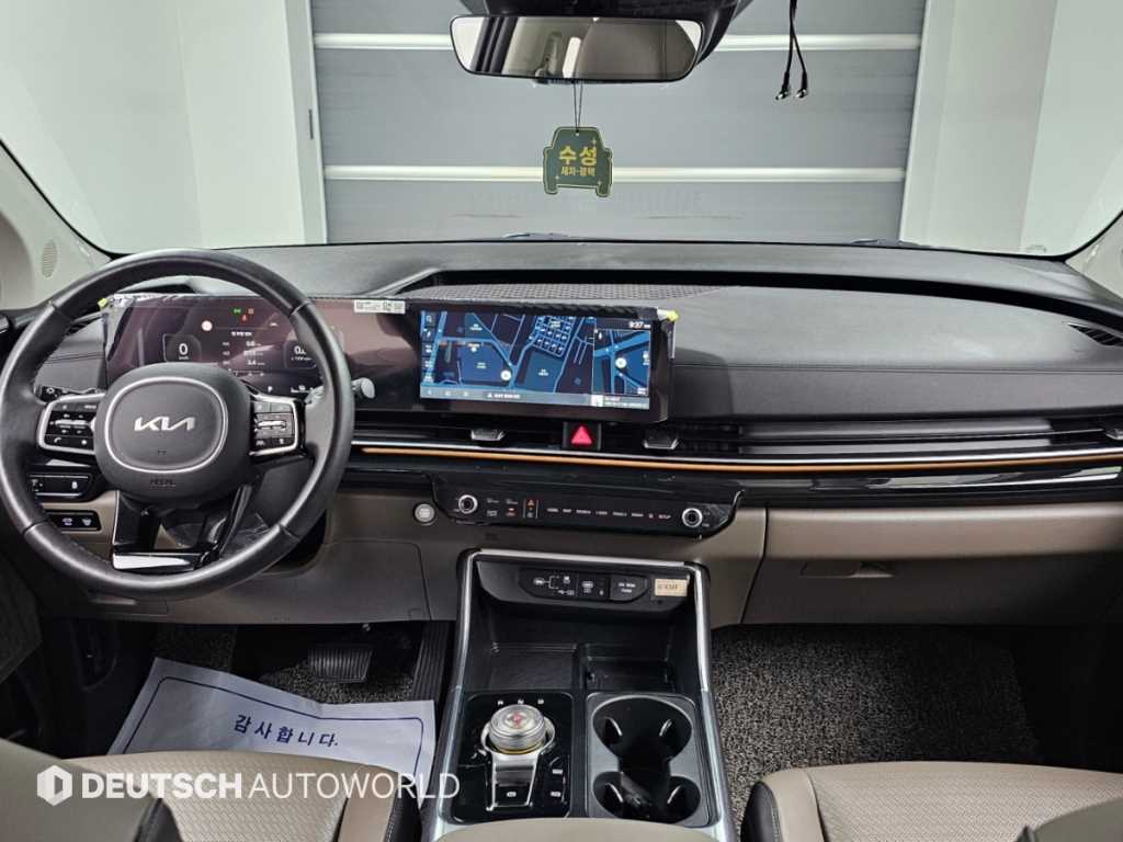 Kia Carnival — photo 07