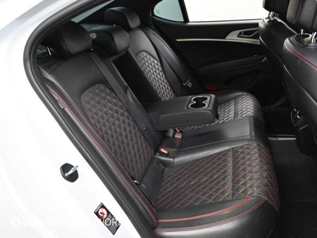 Genesis G70 — photo 12