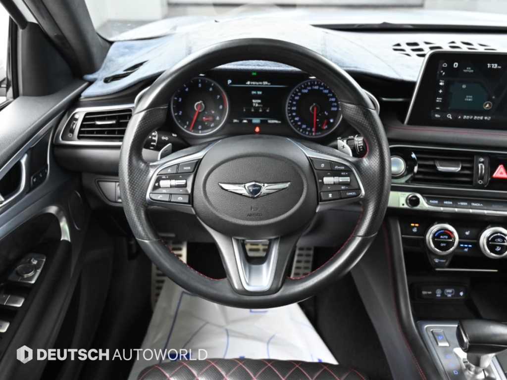 Genesis G70 — photo 13