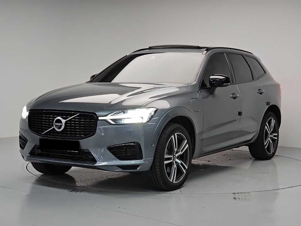 Volvo XC60 — photo 01