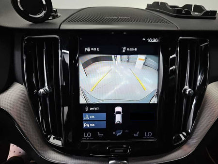 Volvo XC60 — photo 16