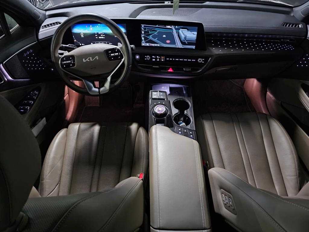 Kia K8 — photo 11