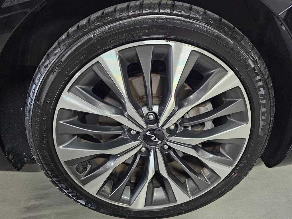Kia K8 — photo 19