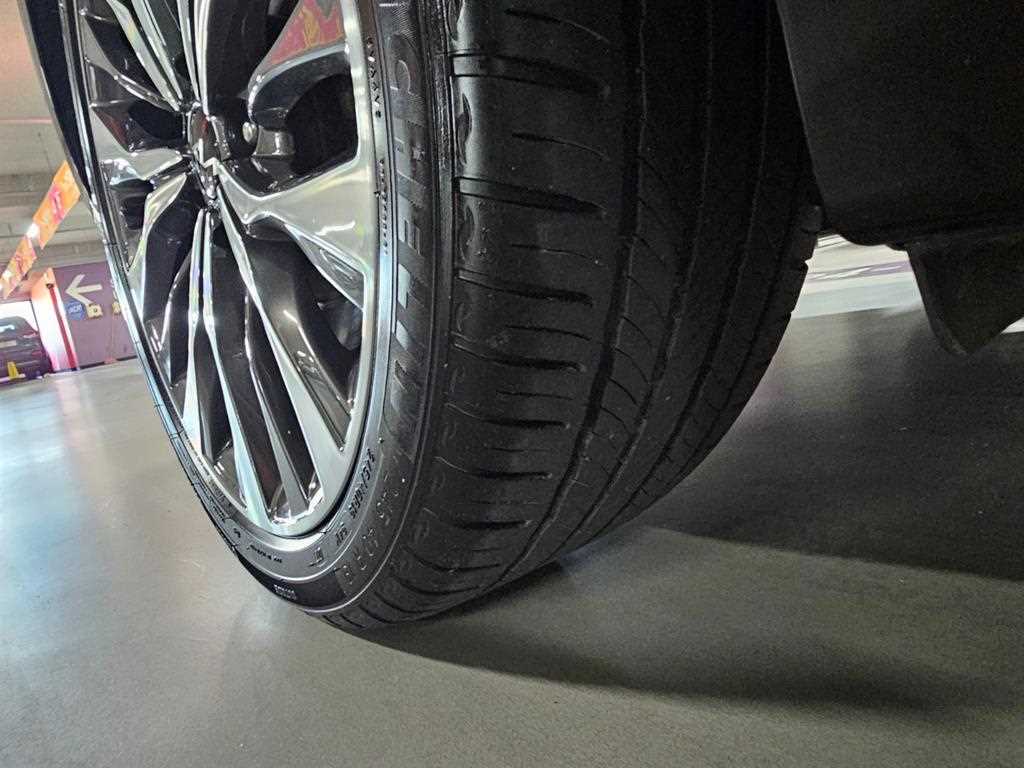 Kia K8 — photo 20