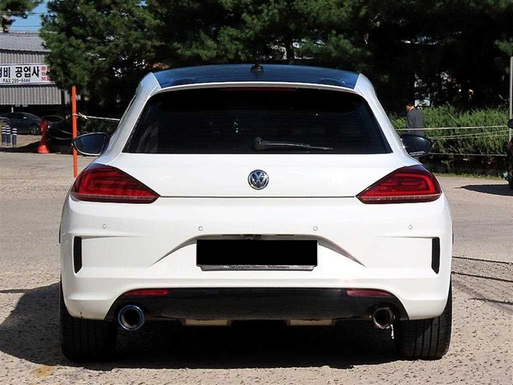 Volkswagen Scirocco — photo 04