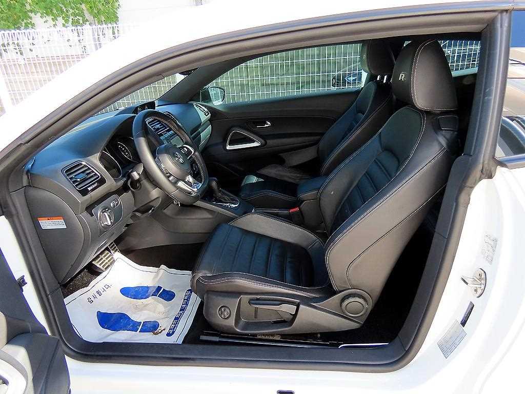 Volkswagen Scirocco — photo 05