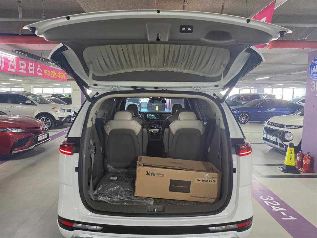 Kia Carnival — photo 05