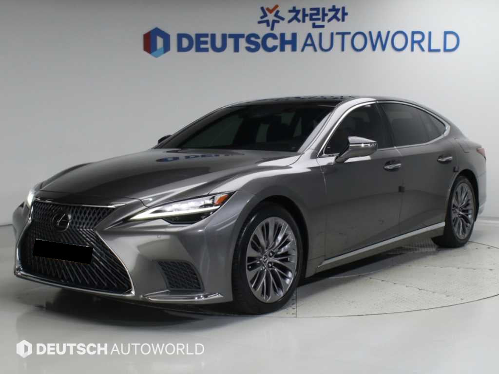 Lexus LS — photo 01