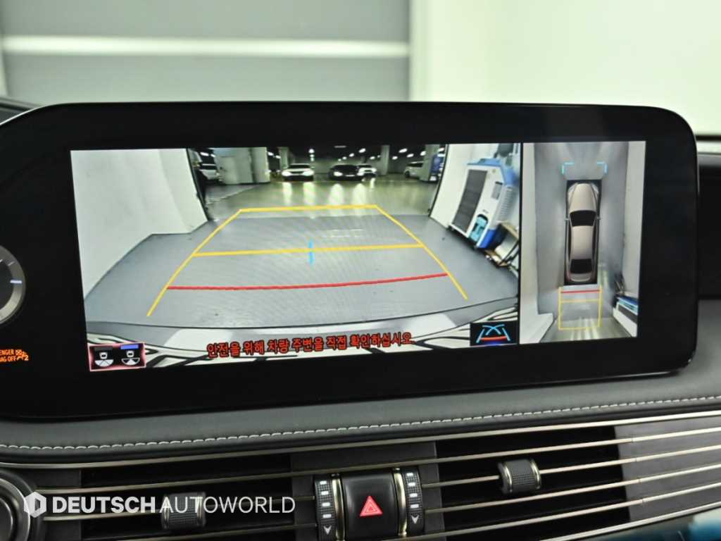 Lexus LS — photo 15