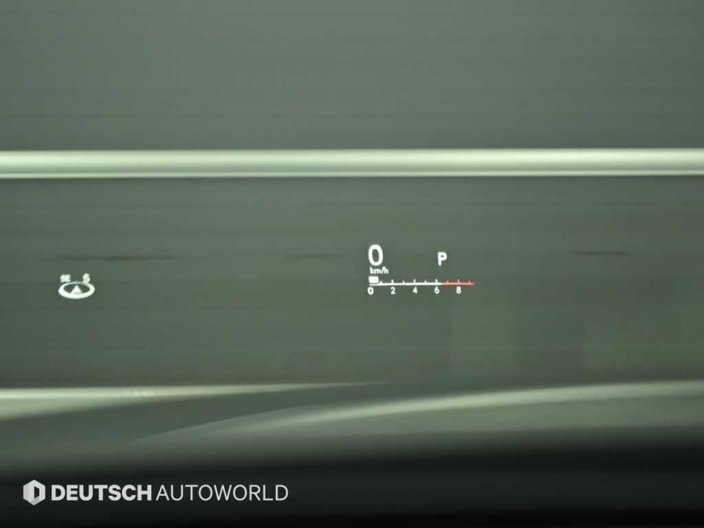 Lexus LS — photo 17