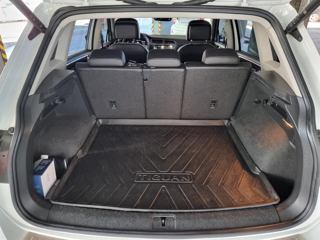 Volkswagen Tiguan — photo 05