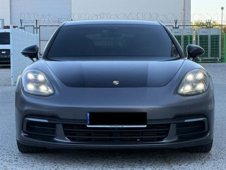 Porsche Panamera — photo 01