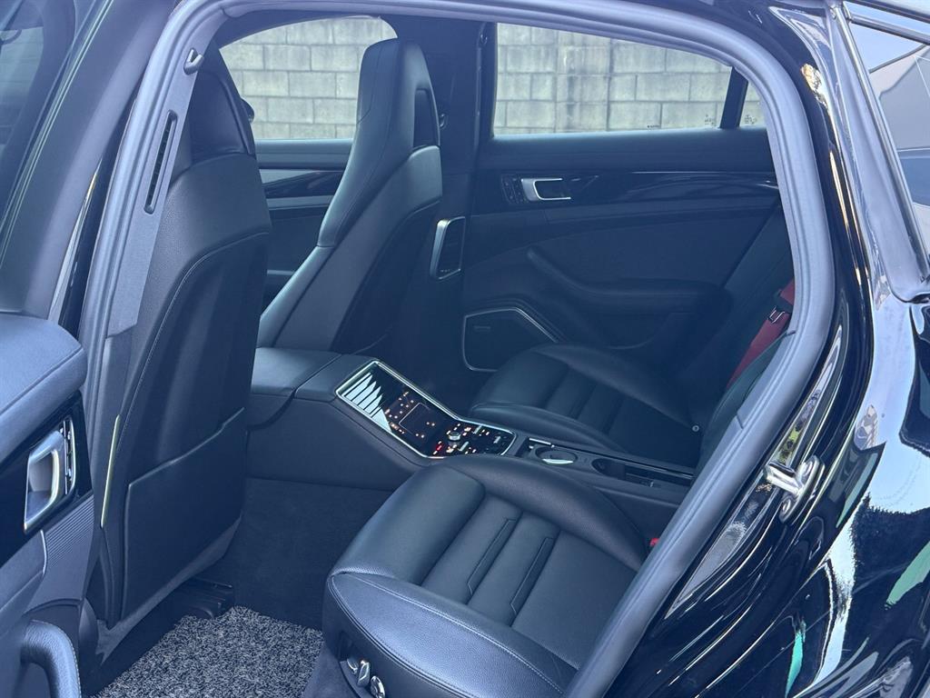 Porsche Panamera — photo 06