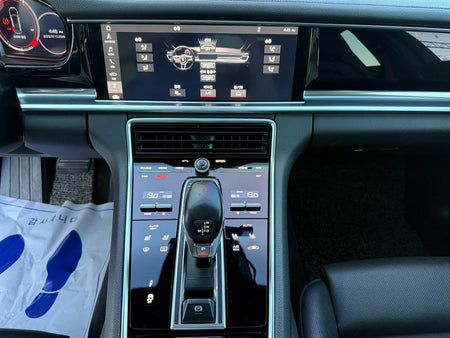 Porsche Panamera — photo 09