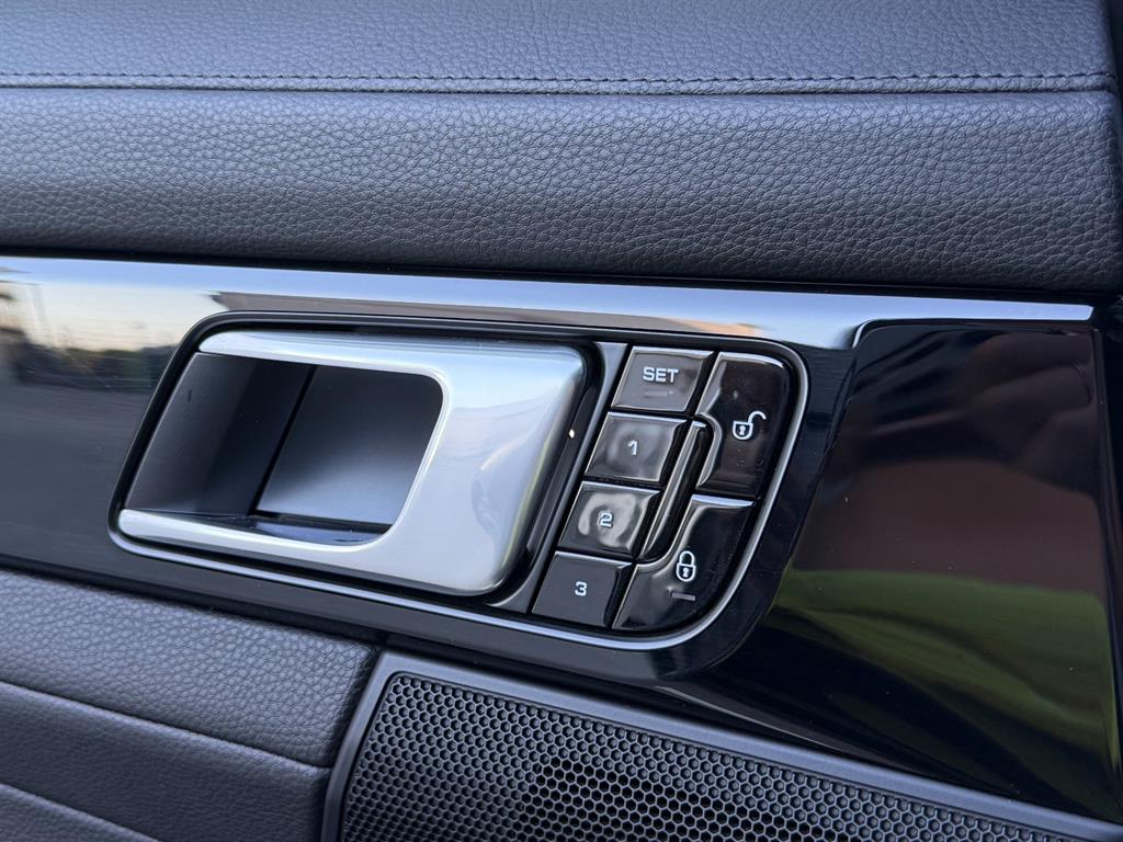 Porsche Panamera — photo 10