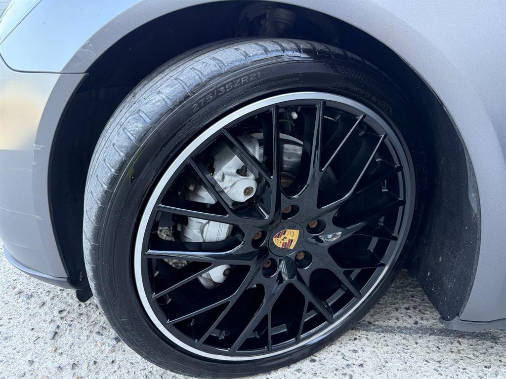 Porsche Panamera — photo 20