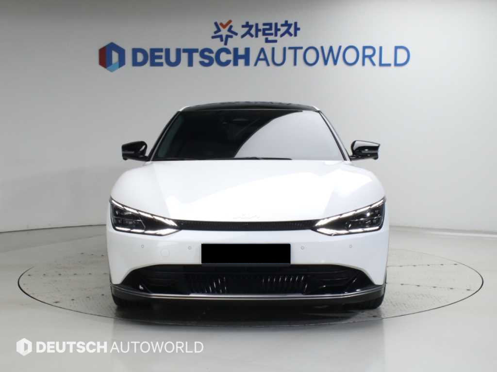 Kia EV6 — photo 03