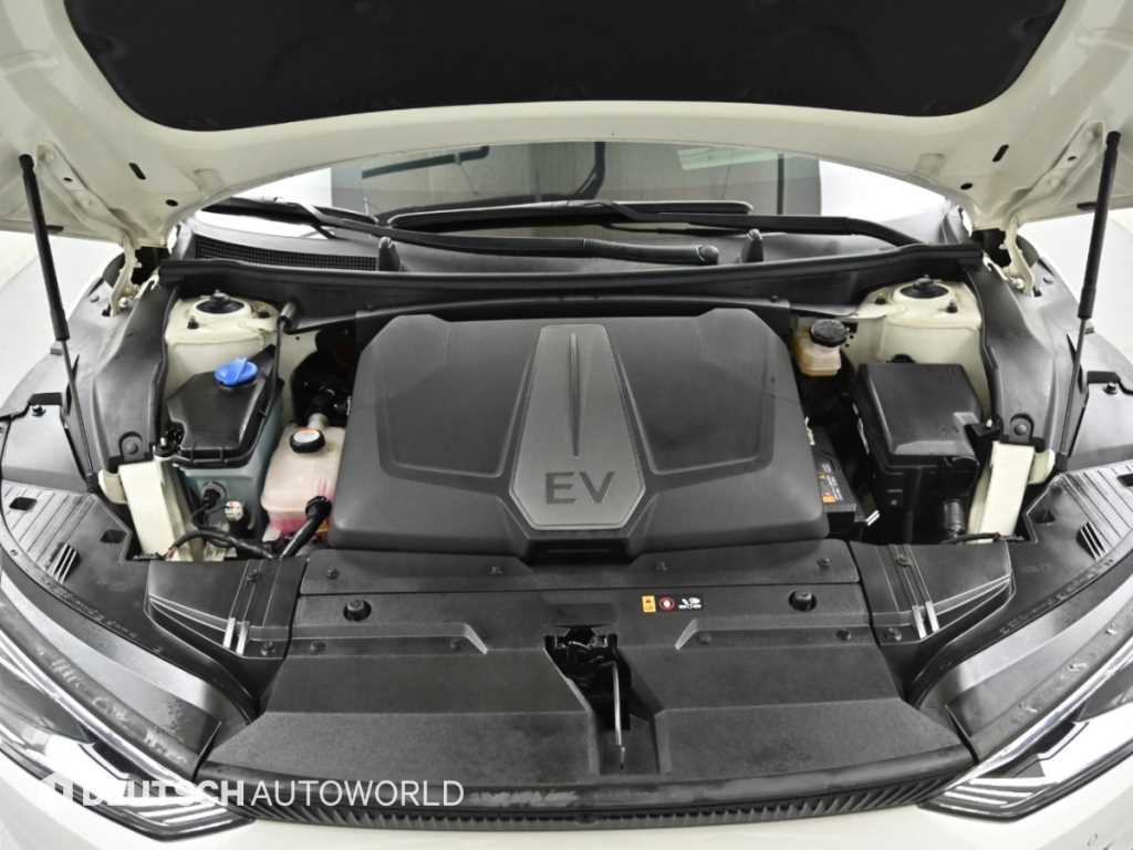Kia EV6 — photo 06