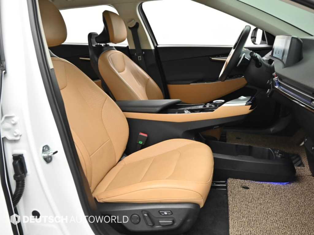 Kia EV6 — photo 10